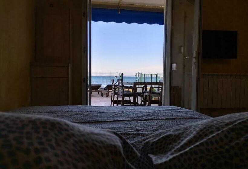 סטודיו סטנדרטי נוף לים, Le Surplage