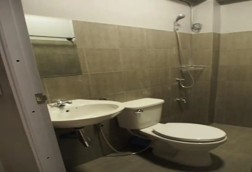 استودیوی استاندارد, Loft 21 Apartment Romklao