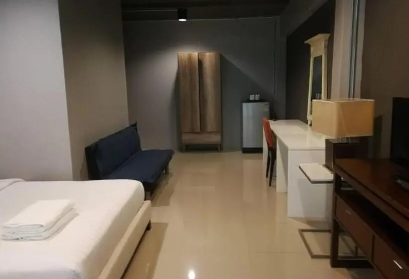 اتاق لوکس, Loft 21 Apartment Romklao