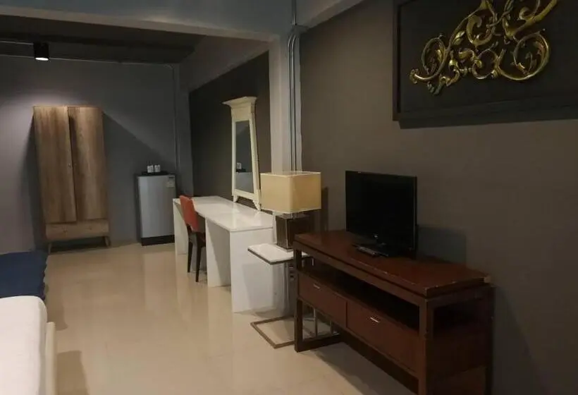 اتاق لوکس, Loft 21 Apartment Romklao