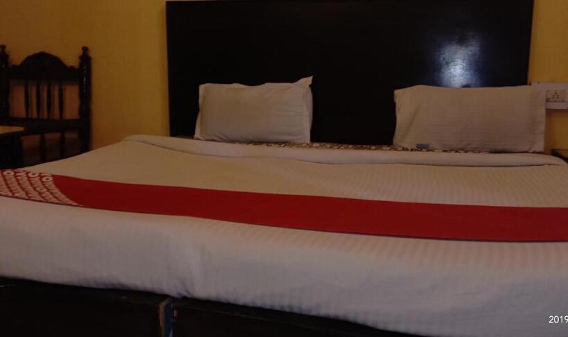 חדר דלוקס, Sparrow Inn Ankur