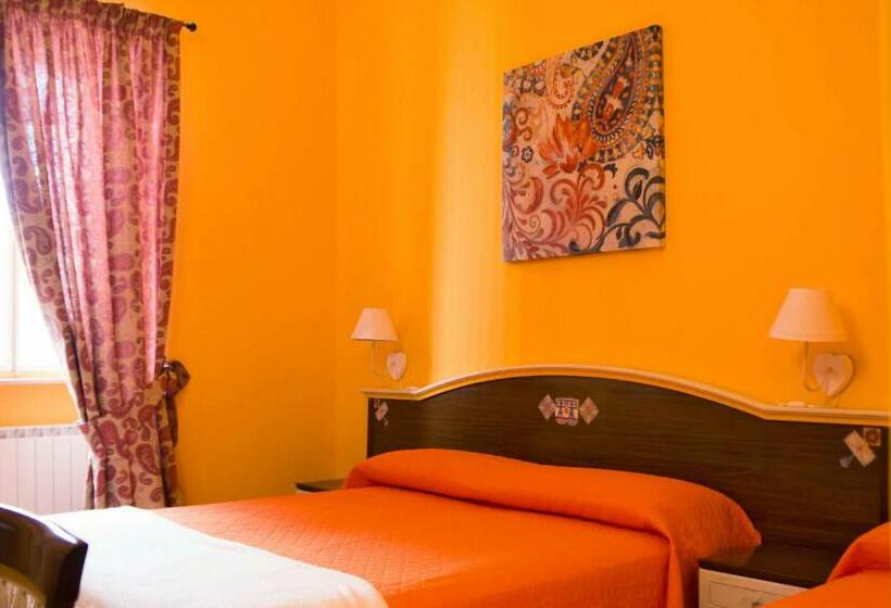 חדר סטנדרט לשלושה, B&b Via Roma