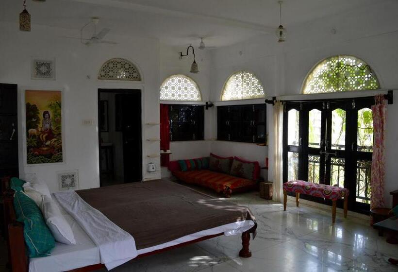 スーペリアトリプルルーム, Dia Homestay