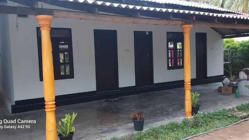 패밀리 룸, Nilaveli Beach Rooms