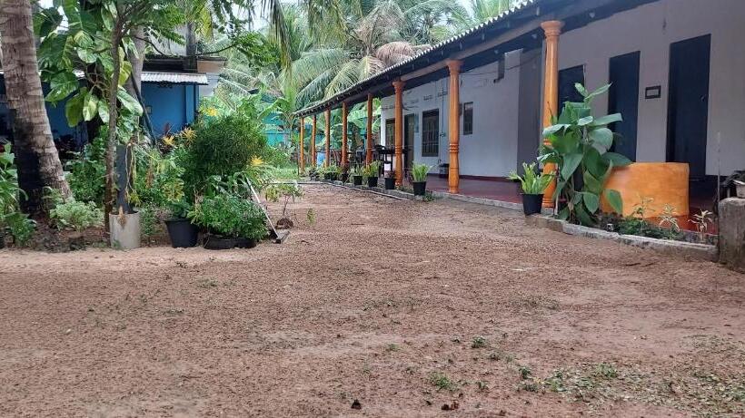 패밀리 룸, Nilaveli Beach Rooms