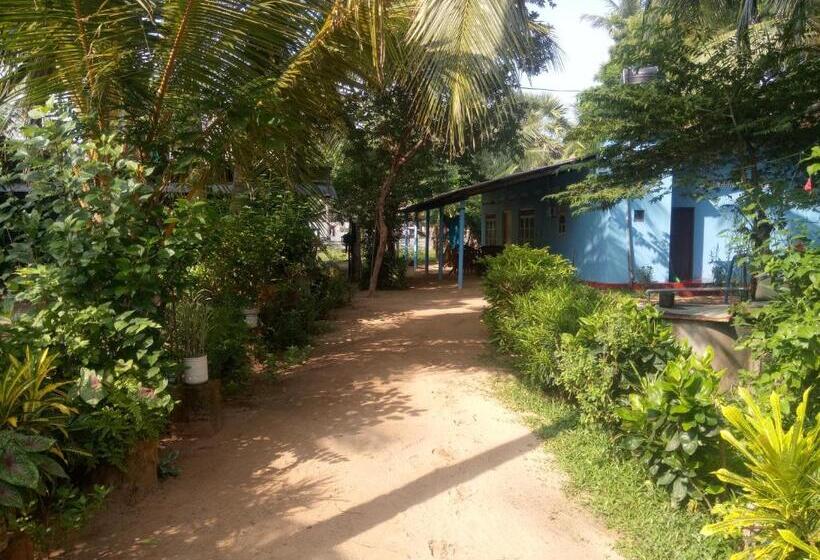 اتاق اکونومی, Nilaveli Beach Rooms