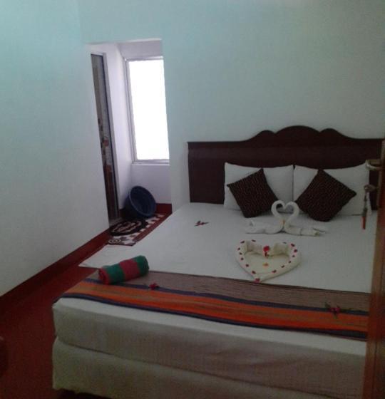 اتاق اکونومی, Nilaveli Beach Rooms