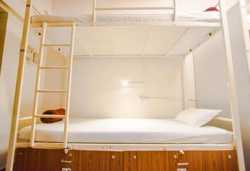 ルームシェアのワンベッド, Happy Panda Hostel Arambol Goa