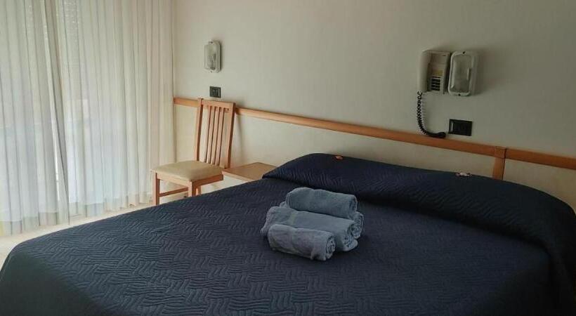 اتاق اکونومی, Adriatico