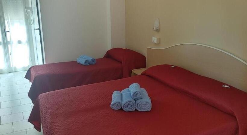Economy Triple Room, Adriatico