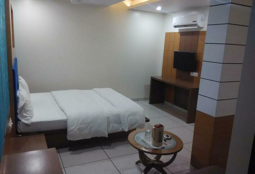 豪华房间, Apex Inn