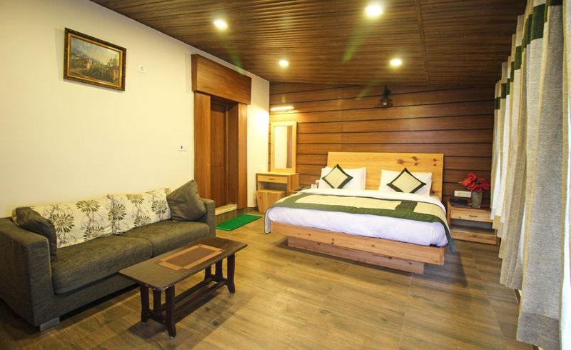 マウンテンビュースタンダードルーム, Jharipani Castle