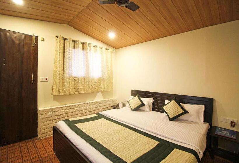 エコノミールーム, Jharipani Castle