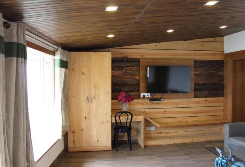 マウンテンビュースイート, Jharipani Castle