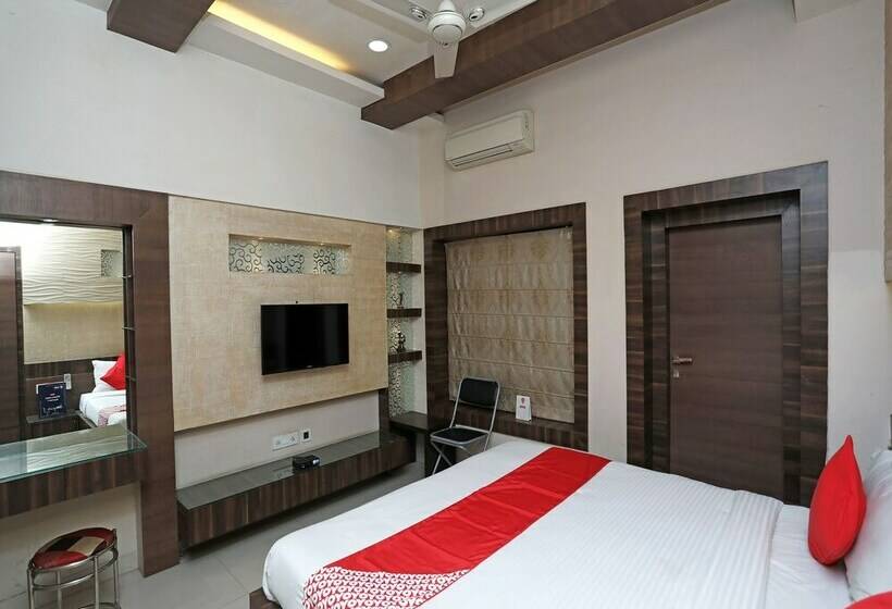 标准间, O South Fern