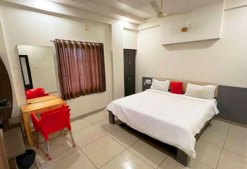 Номер Deluxe, The Gir Harmony