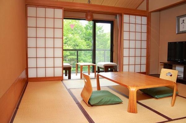 Standard Neljän Hengen Huone Jaettu Kylpyhuone, Yamanakako Garden Villa