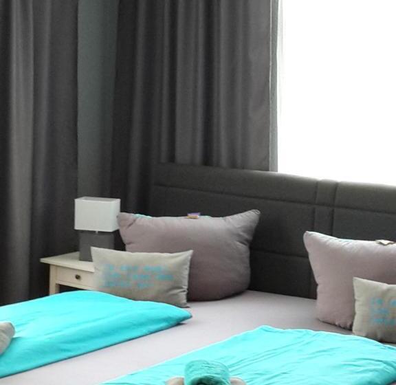 חדר סטנדרט לארבעה, Landhotel Zur Guten Quelle