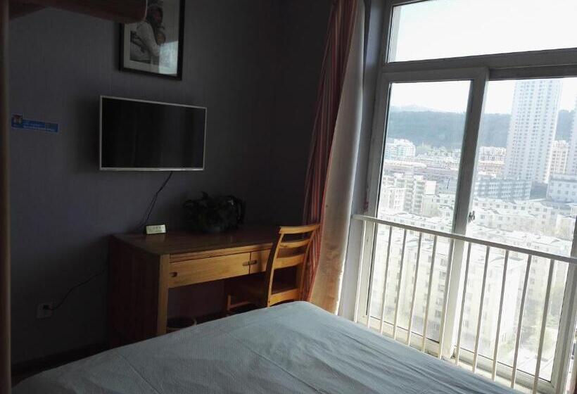 Camera Deluxe, Lete Hostel