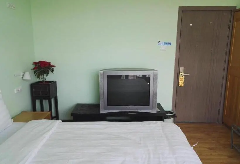 デラックスファミリールーム, Lete Hostel
