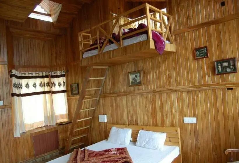Deluxe-sviitti, Royal Dutch Resorts And Doll Museum