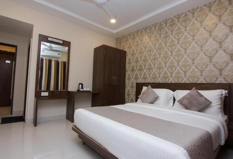 Номер Deluxe, Strand Resort