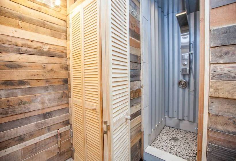 سرير فى غرفة مشتركه, Podshare Dtla