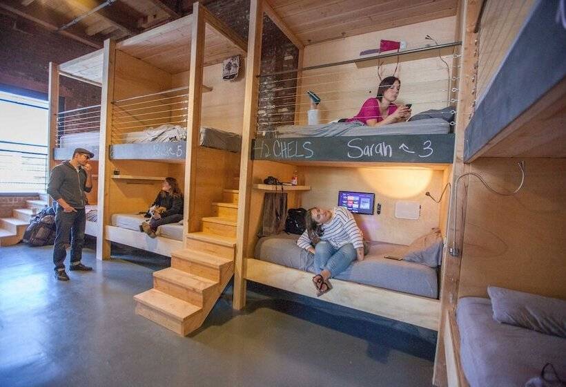 سرير فى غرفة مشتركه, Podshare Dtla