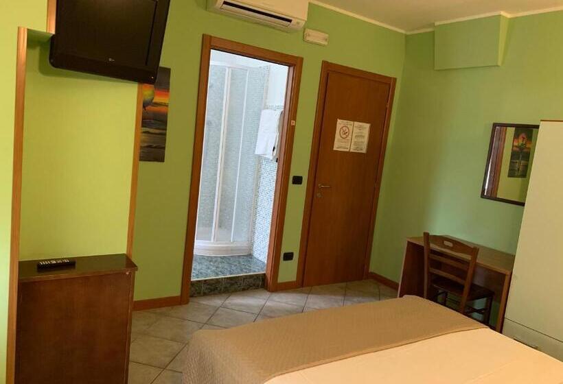 Номер Стандарт, B&b Le Quercigliole