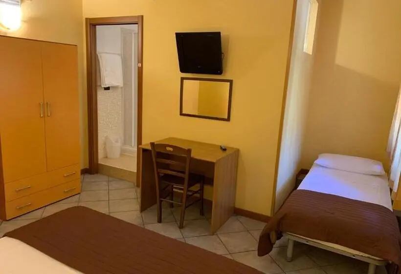 Standard Kolmen Hengen Huone, B&b Le Quercigliole