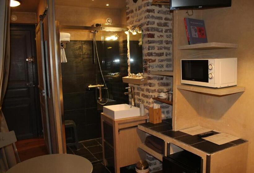 Номер Basic, Côté Chambres