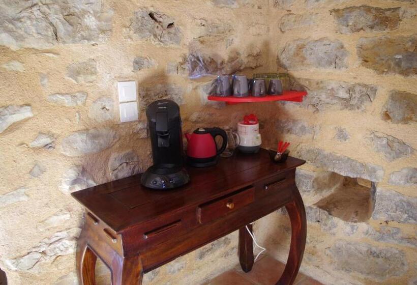 家庭间, La Prade Basse 82