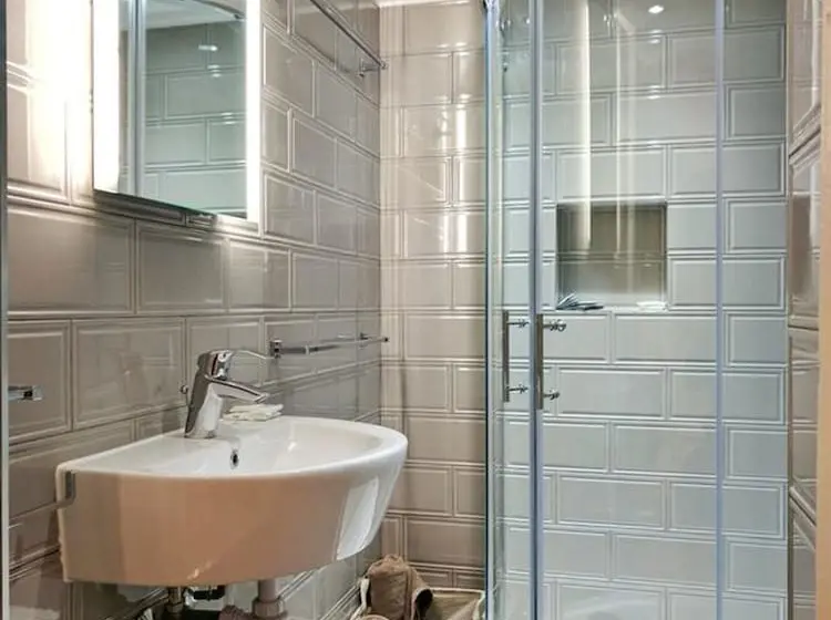 Standard-studio, Glendevon House