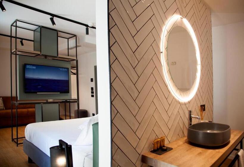 Junior Suite Deluxe, Meg Lifestyle Hotel & Apartaments