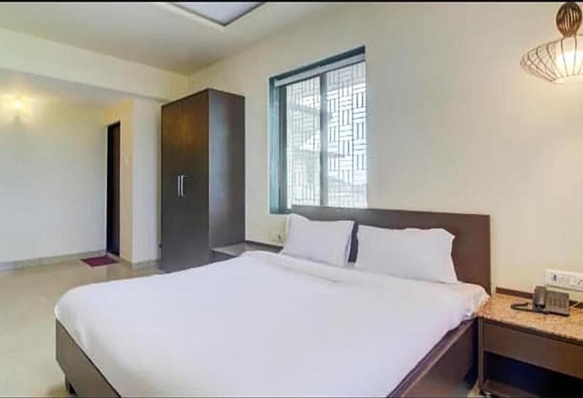 Номер Superior, New Elite Inn Near Midc Turbhe Navi Mumbai