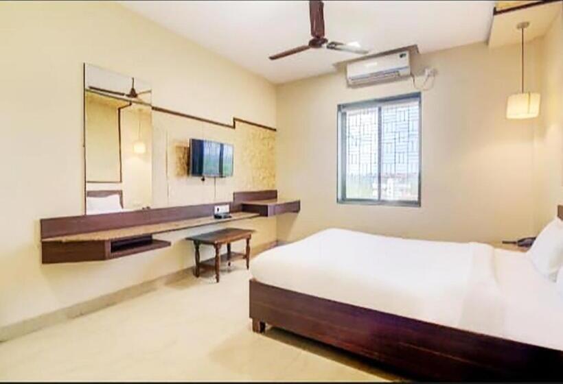 スーペリアールーム, New Elite Inn   Near Midc Turbhe Navi Mumbai