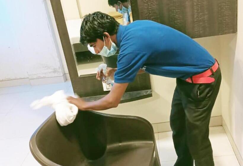 Номер Deluxe, New Elite Inn Near Midc Turbhe Navi Mumbai