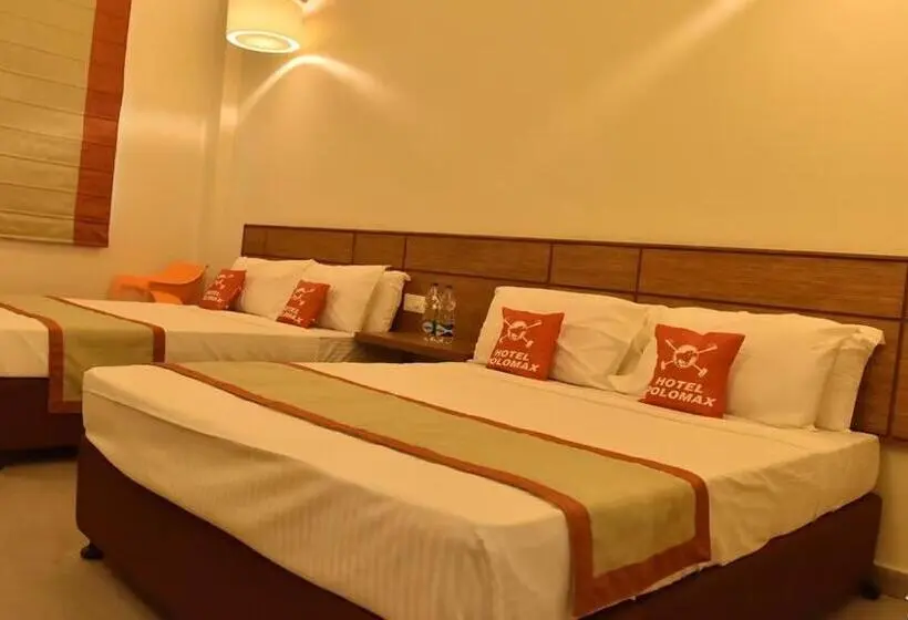 اتاق لوکس چهار تخته, Max Hotels Jabalpur