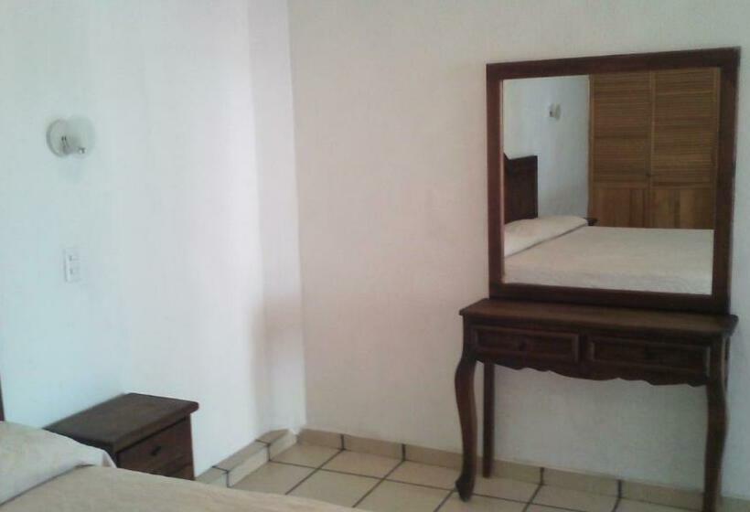 اتاق خانوادگی, Real De Cuautla