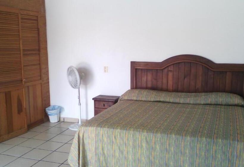 اتاق خانوادگی, Real De Cuautla