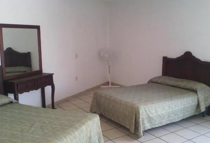 ファミリールーム, Real De Cuautla