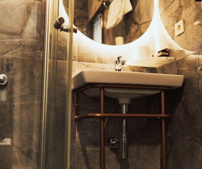 스탠다드 트리플 룸, Rest Inn