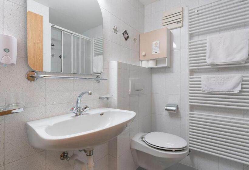 Номер Стандарт с Балконом, Tirolerhof