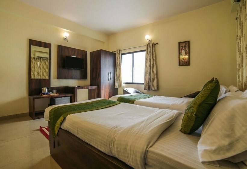 Номер Стандарт, Treebo Ivory House