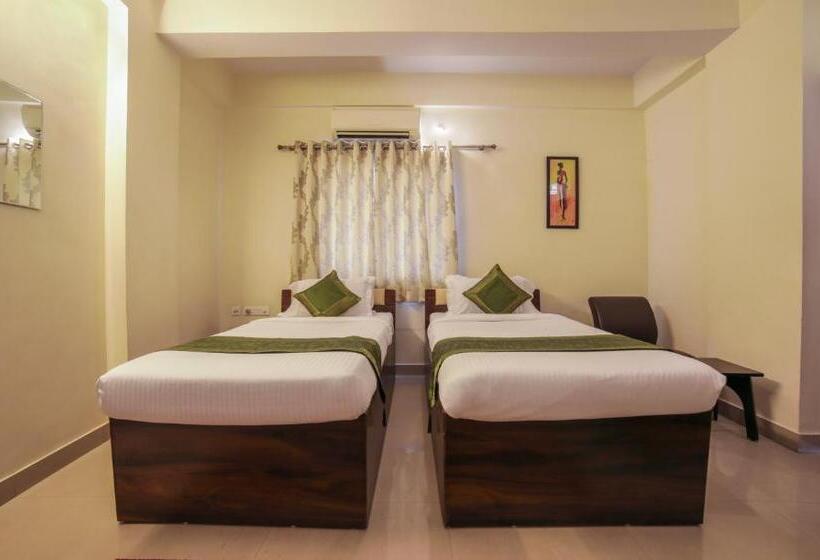 Номер Стандарт, Treebo Ivory House