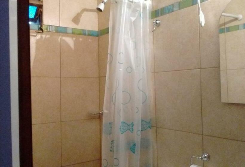 اتاق استاندارد یک نفره, A Alquiler Temporario Arrullo De Luna