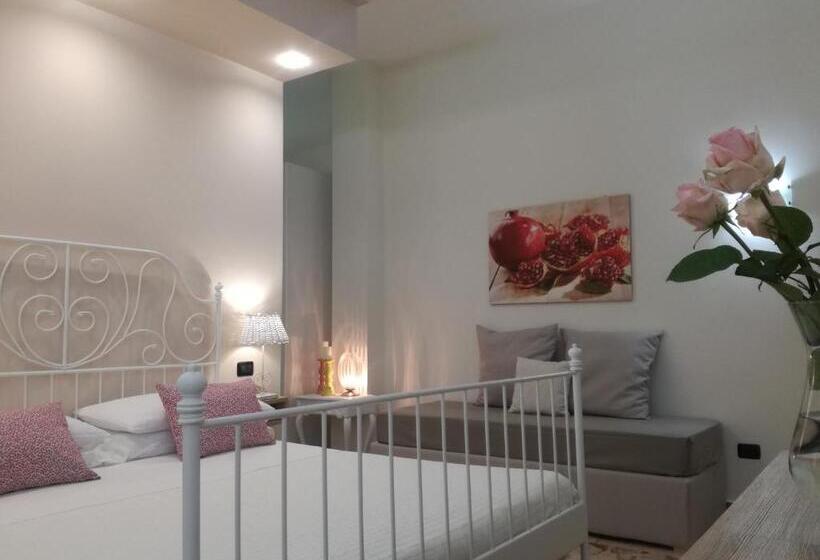 חדר משפחתי, Casa Del Corso