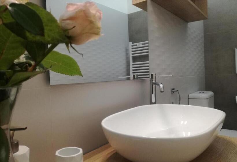 חדר סטנדרט לשלושה עם מרפסת, Casa Del Corso