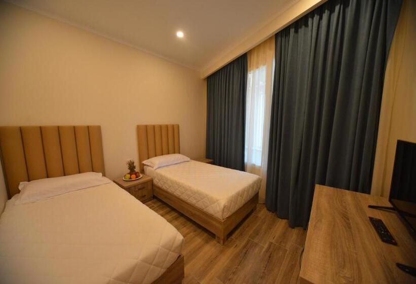 סוויטה, Elesio