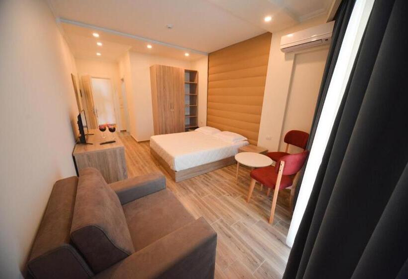 Triple Room Sea View, Elesio